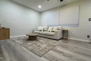 2245 N 28th St, Phoenix, AZ 85008 - Photo 9