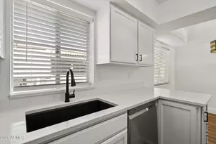 4554 E Paradise Village Pkwy N, Phoenix, AZ 85032 - Photo 11