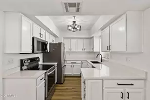 4554 E Paradise Village Pkwy N, Phoenix, AZ 85032 - Photo 7