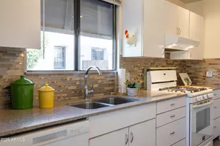 313 W Palm Ln, Phoenix, AZ 85003 - Photo 15