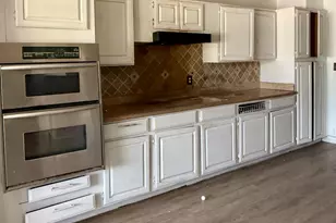 3802 N 62nd Dr, Phoenix, AZ 85033 - Photo 9