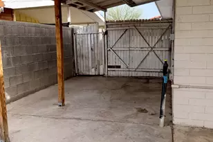 3802 N 62nd Dr, Phoenix, AZ 85033 - Photo 33