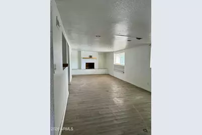 3802 N 62nd Drive, Phoenix, AZ 85033 - Photo 11