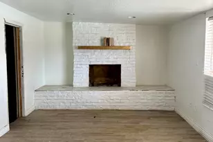 3802 N 62nd Dr, Phoenix, AZ 85033 - Photo 13