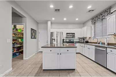 21420 E Roundup Way, Queen Creek, AZ 85142 - Photo 5