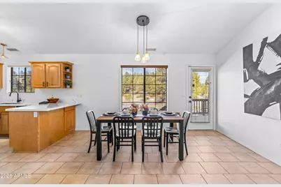 218 E Mohawk Drive, Flagstaff, AZ 86005 - Photo 7