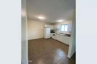 1420 E Brown Street #B, Phoenix, AZ 85029 - Photo 7