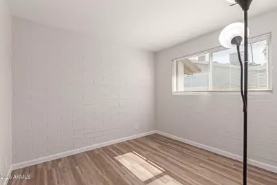 3812 W Seldon Lane, Phoenix, AZ 85051 - Photo 19