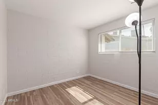 3812 W Seldon Ln, Phoenix, AZ 85051 - Photo 19