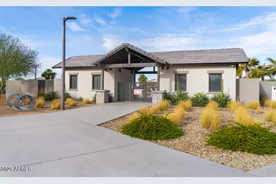 8713 W Windsor Boulevard, Glendale, AZ 85305 - Photo 15