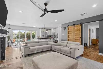 7647 E Catalina Drive, Scottsdale, AZ 85251 - Photo 3