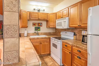 90 W Yavapai Street W #1, Wickenburg, AZ 85390 - Photo 3