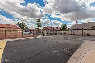 10244 N 65th Ln, Glendale, AZ 85302 - Photo 41