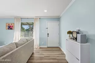 7141 N 16th St, Phoenix, AZ 85020 - Photo 3