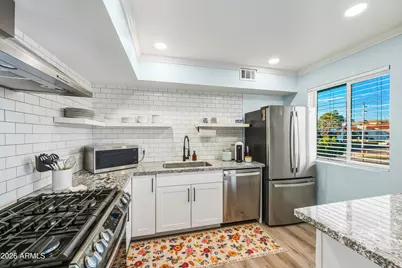 7141 N 16th Street #209, Phoenix, AZ 85020 - Photo 9