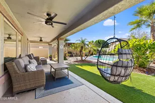 14242 N 138th Ct, Surprise, AZ 85379 - Photo 9