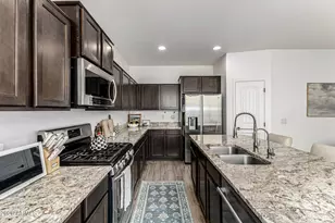 3490 S Bluejay Dr, Gilbert, AZ 85297 - Photo 7