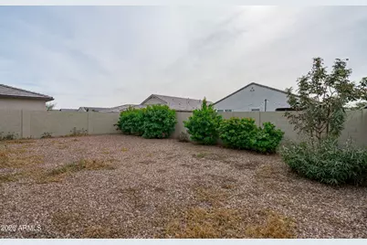 18621 W Hackamore Drive, Wittmann, AZ 85361 - Photo 31