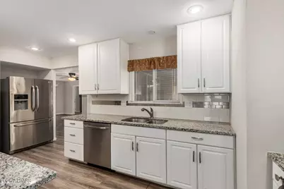 14462 N Boswell Boulevard, Sun City, AZ 85351 - Photo 5