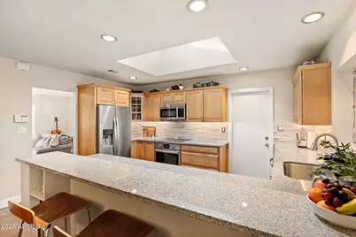 4901 N 82nd Street, Scottsdale, AZ 85251 - Photo 9