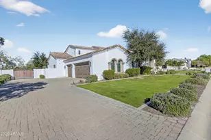 2748 E Warbler Rd, Gilbert, AZ 85297 - Photo 5