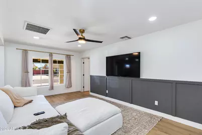 8650 E Roanoke Avenue, Scottsdale, AZ 85257 - Photo 15