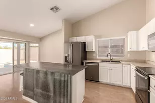 11126 W Mystic Sadie Dr, Surprise, AZ 85378 - Photo 9