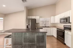 11126 W Mystic Sadie Dr, Surprise, AZ 85378 - Photo 11