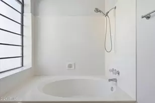 5640 E Bell Rd, Scottsdale, AZ 85254 - Photo 17