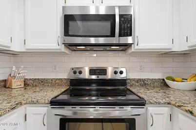 5640 E Bell Road #1038, Scottsdale, AZ 85254 - Photo 9