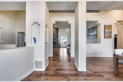 4637 W Misty Willow Lane, Glendale, AZ 85310 - Photo 11