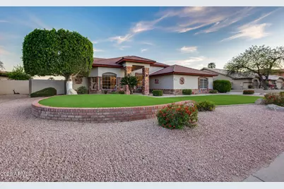 4637 W Misty Willow Lane, Glendale, AZ 85310 - Photo 7