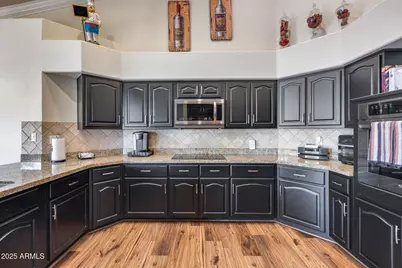 4637 W Misty Willow Lane, Glendale, AZ 85310 - Photo 17