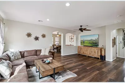 16048 W Papago Street, Goodyear, AZ 85338 - Photo 7