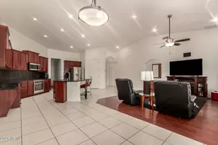 828 E Teakwood Dr, Chandler, AZ 85249 - Photo 17