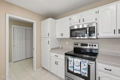 11451 E Navarro Avenue, Mesa, AZ 85209 - Photo 11