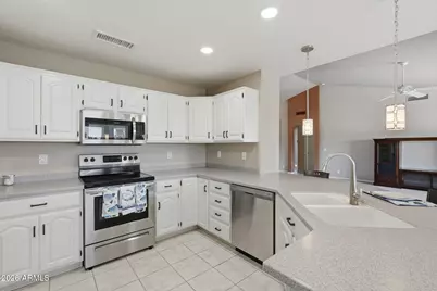 11451 E Navarro Avenue, Mesa, AZ 85209 - Photo 9