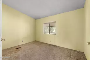 7985 W Caballero Cir, Arizona City, AZ 85123 - Photo 11