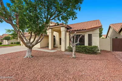 10930 W Cottonwood Lane, Avondale, AZ 85392 - Photo 3