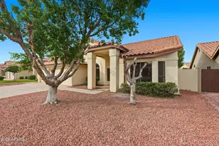 10930 W Cottonwood Ln, Avondale, AZ 85392 - Photo 3