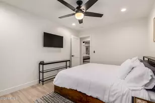 1232 E Broadmor Dr, Tempe, AZ 85282 - Photo 23