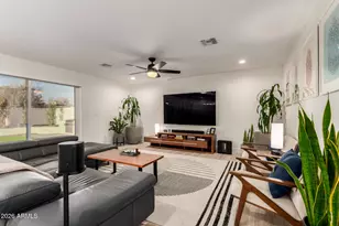 1232 E Broadmor Dr, Tempe, AZ 85282 - Photo 9