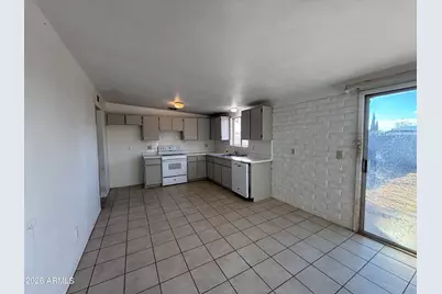 2048 Santa Rita Drive, Sierra Vista, AZ 85635 - Photo 5