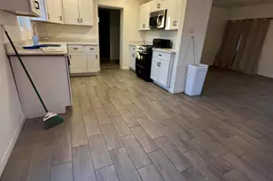 203 W Mission Ln, Phoenix, AZ 85021 - Photo 3