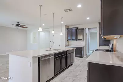 18248 W Montecito Avenue, Goodyear, AZ 85395 - Photo 11