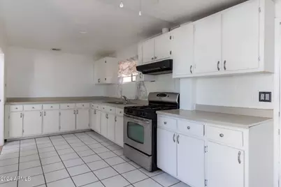 5907 N Azalia Street, Casa Grande, AZ 85122 - Photo 9