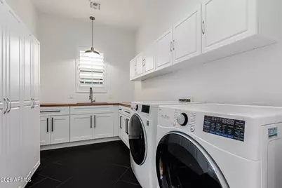 4529 E Glenrosa Avenue, Phoenix, AZ 85018 - Photo 11