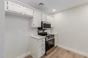 930 N Mesa Dr, Mesa, AZ 85201 - Photo 11