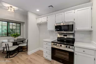 930 N Mesa Dr, Mesa, AZ 85201 - Photo 9