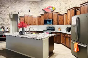 817 W Ardmore Rd, Phoenix, AZ 85041 - Photo 5